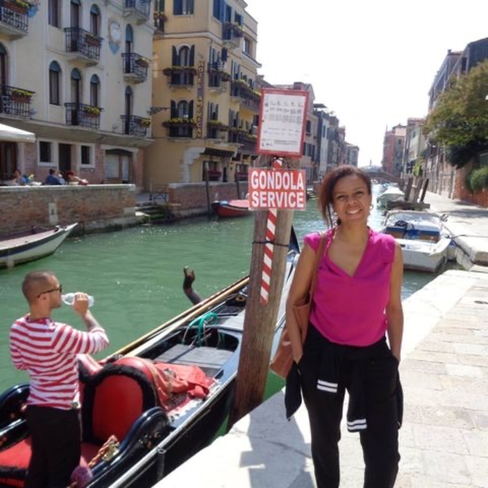 Meet your Posher, Nidia